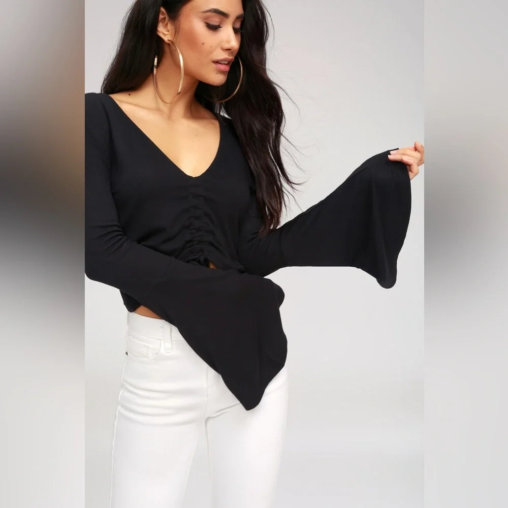 Jack by BB Dakota Leia Black Flounce Sleeve Crop Top - Picture 1 of 15